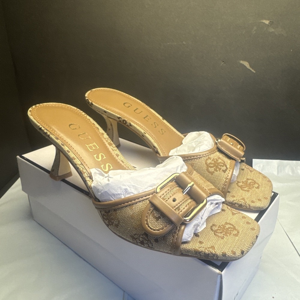 Woman's Sandals Guess Dista Sandal Size 6